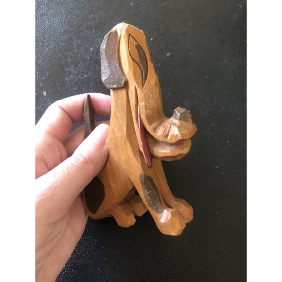 Vintage Hound Dog Hand Carved Wood Dog Figure Basset Coon - Picture 1 of 7